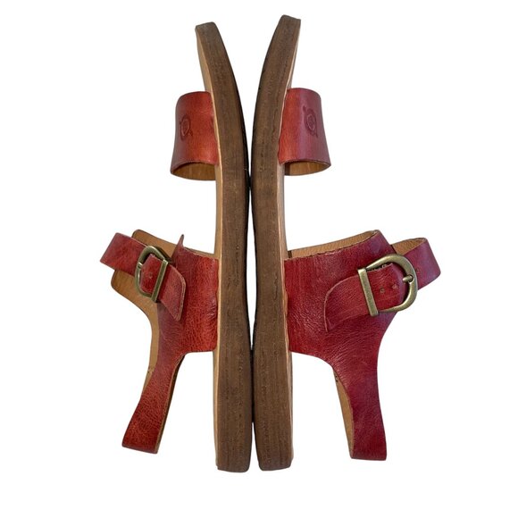 Born Selway Women's Red Leather Flat Sheikh Sandals with Ankle Strap Size 8M - Picture 3 of 10